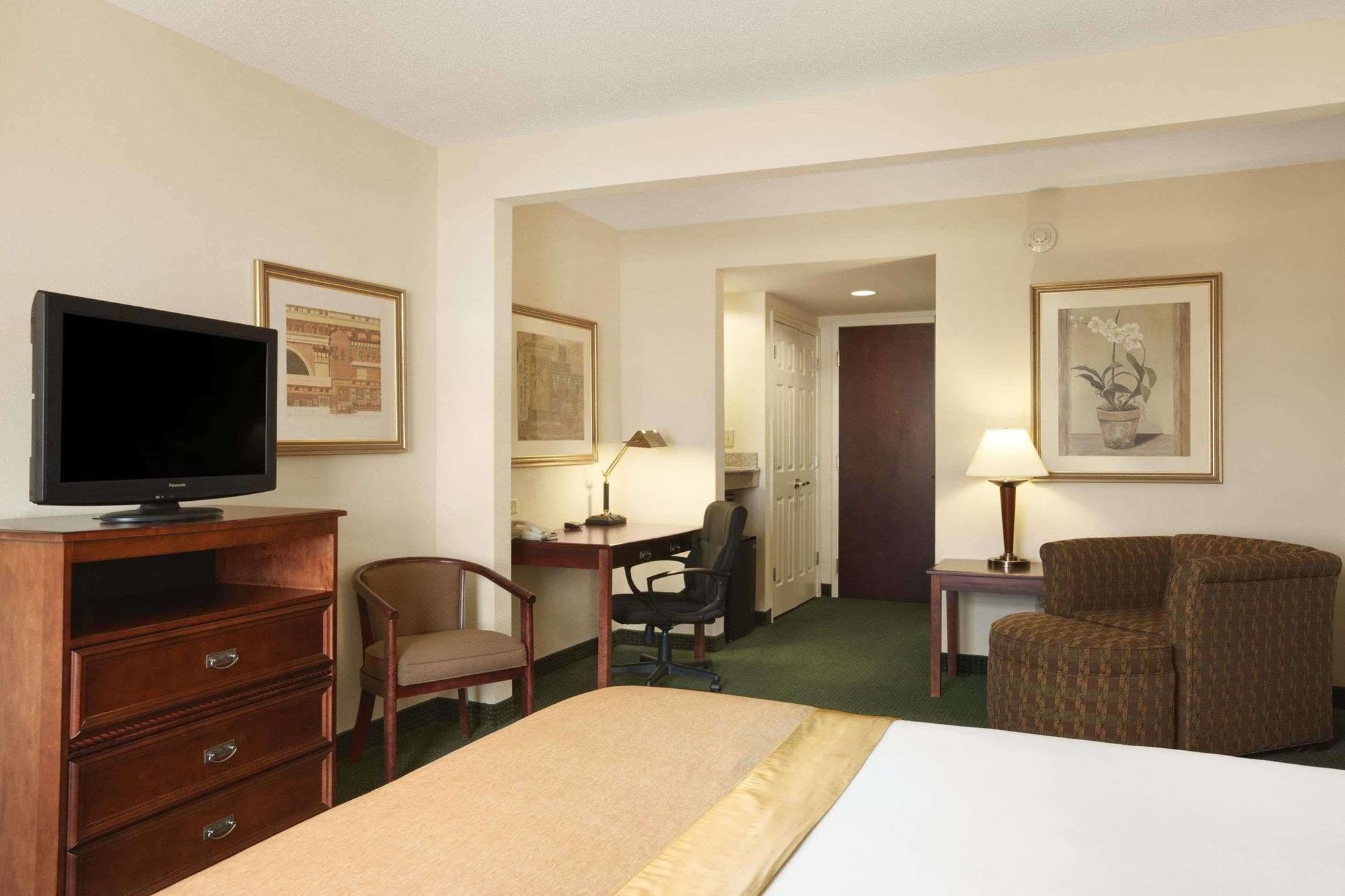 Hotel Wingate By Wyndham Chesapeake Zewnętrze zdjęcie